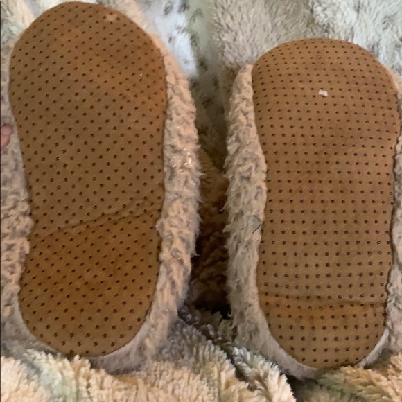 House shoes - Picture 3 of 4